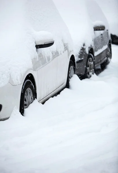 Autos im Winter — Stockfoto