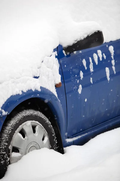 Auto's in de winter — Stockfoto