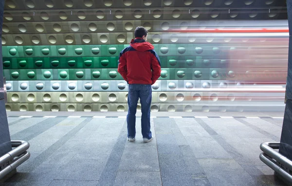 Stacja metra (ruch niewyraźne idealna kolorów stonowanych obrazu) — Zdjęcie stockowe