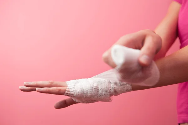 Handled bandage (färgen tonas bild; grunda Dof) — Stockfoto