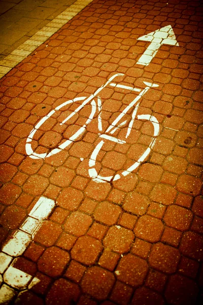 자전거/자전거 차선 도시에서 도시의 교통 개념- — 스톡 사진