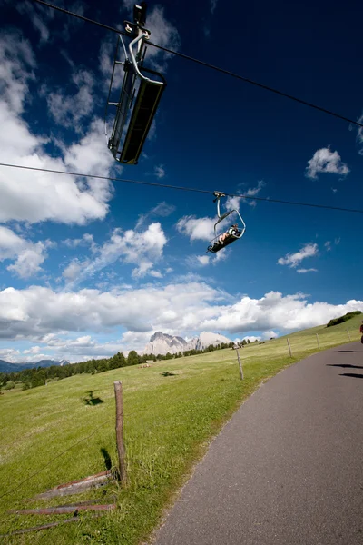 Schöne sommerliche alpine Landschaft — Stockfoto
