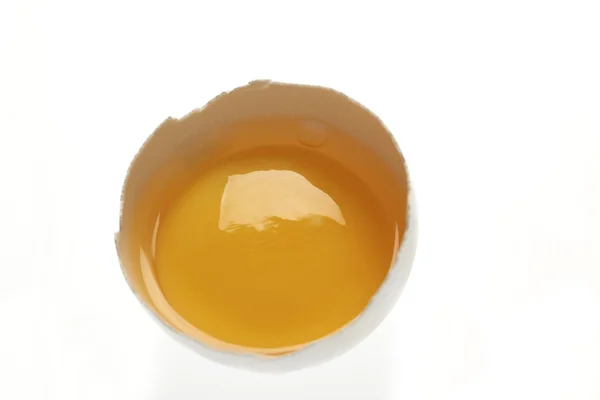 Открытое яйцо — стоковое фото