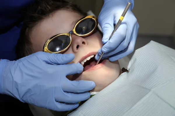 Hos tandläkaren. — Stockfoto