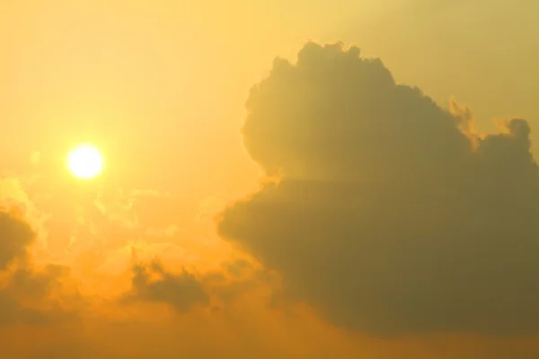 Západ slunce v oblacích — Stock fotografie
