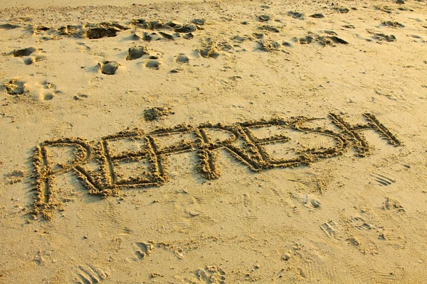 Refresh on sand — Stock Photo, Image