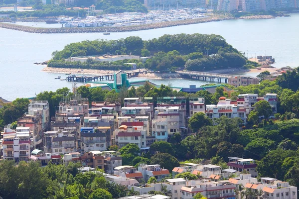 Afgelegen eiland in hong kong met veel huizen — Stockfoto