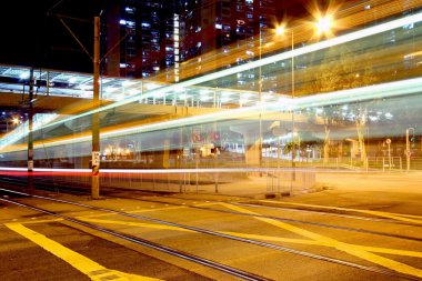 Hong Kong 'da gece trafiği