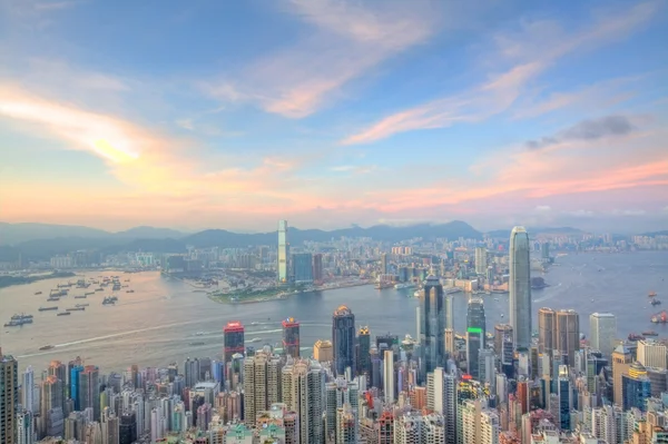 Hong Kong com edifícios de escritórios — Fotografia de Stock