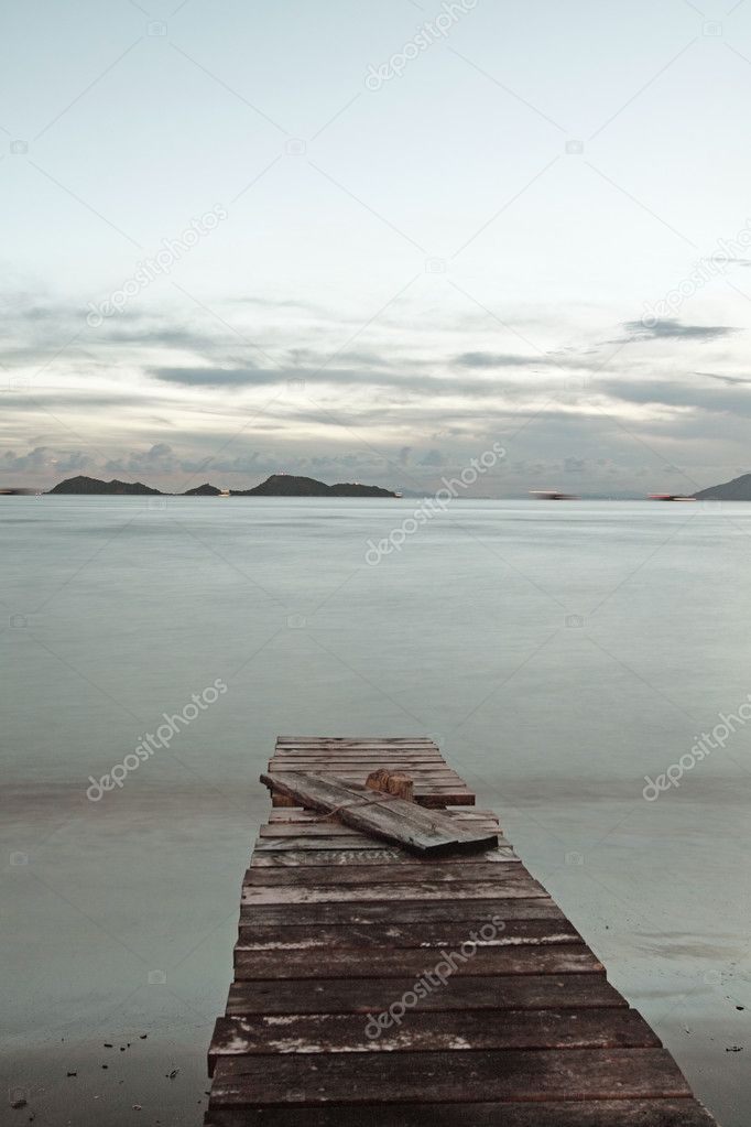 Isolated pier in low saturation style
