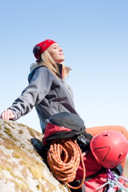 aktif kadın dağcılık sırt çantası ile rahatlayın