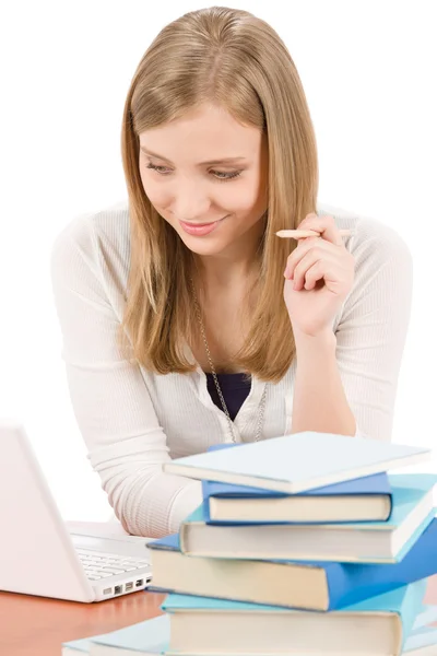 Estudante adolescente assistir laptop livro — Fotografia de Stock