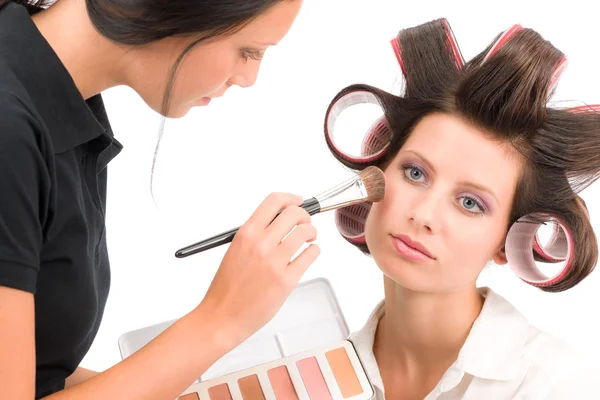 Make-up artist woman fashion model apply powder — Stock Photo, Image