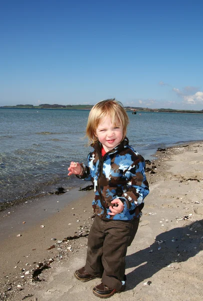 Παραλία θάλασσας παιδί — Φωτογραφία Αρχείου