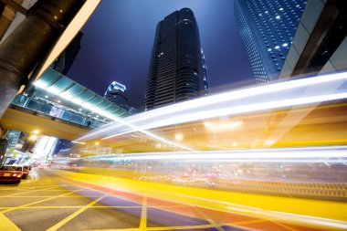 Hong Kong 'da gece trafiği