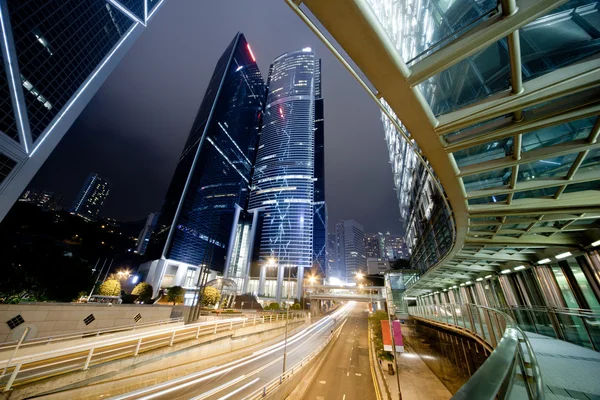 Tráfico en Hong Kong por la noche —  Fotos de Stock