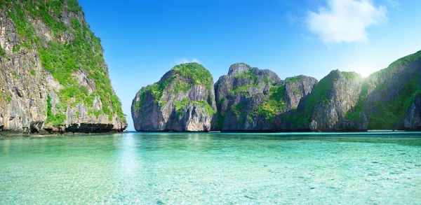 Pano maya bay phi phi island Thailand — Stockfoto