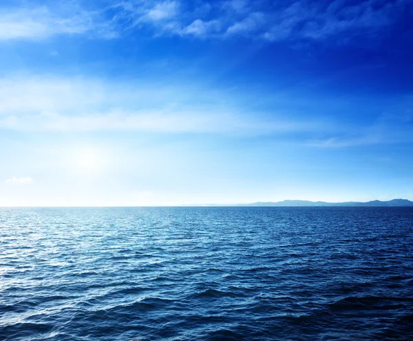 カリブ海と完璧な空 ロイヤリティフリーのストック写真