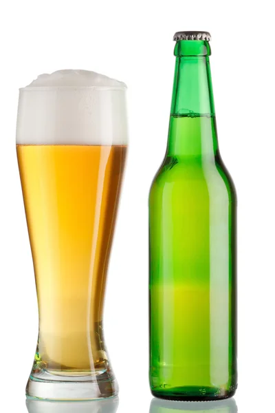 Goblet and bottle of beer — Stock Photo, Image