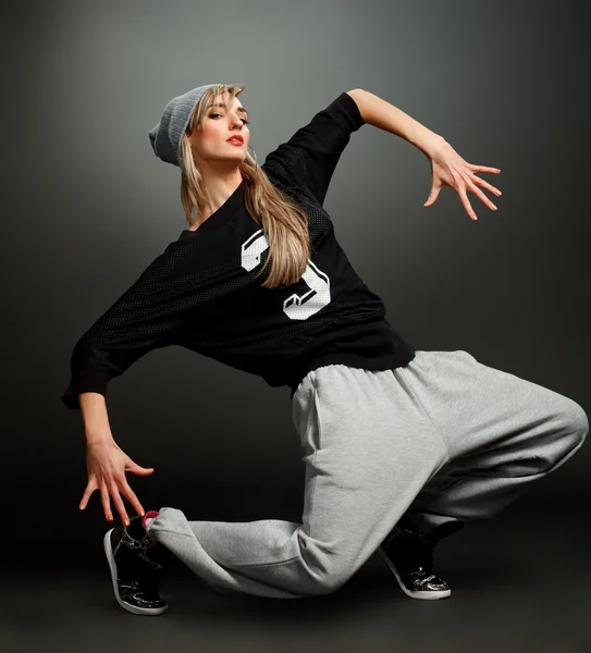 Menina hip hop elegante — Fotografia de Stock