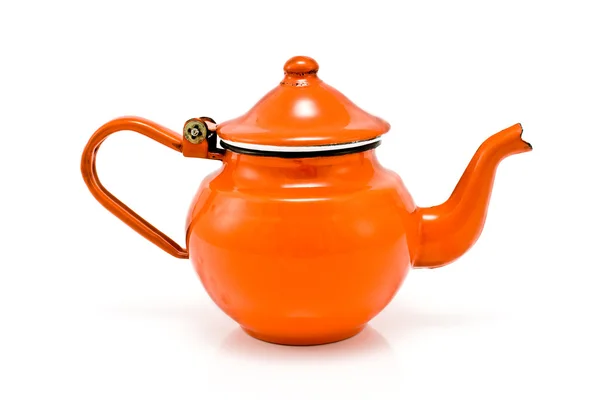 Eski kırmızı rustik çay potu — Stok fotoğraf