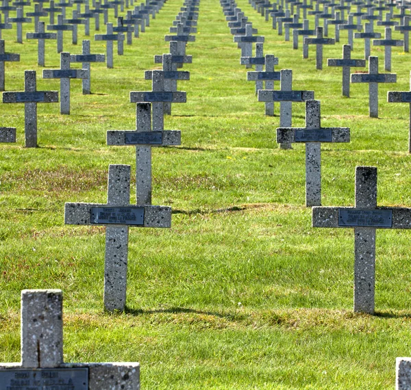 Französisches Kriegs Grab — Stok fotoğraf