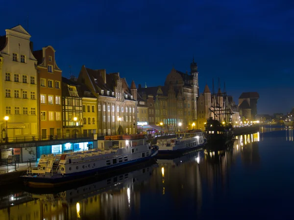 Night scene of quay of Motlawa, Gdansk — Stock Photo, Image