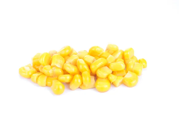 Sladké marinované celé jádro kukuřice izolované na bílém — Stock fotografie