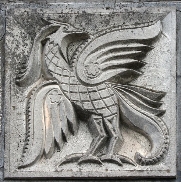 Bas-reliëf van fairytale firebird — Stockfoto