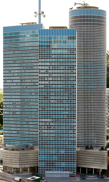 Azrieli Skyscraper — Stock Photo, Image