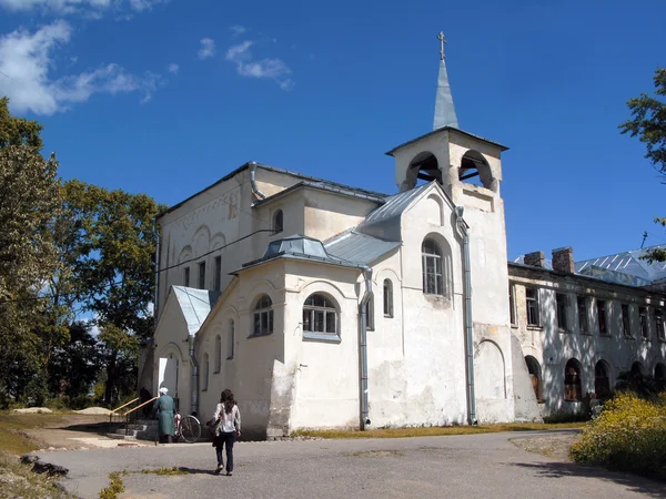 Kirche von izvara, russland. — Stockfoto