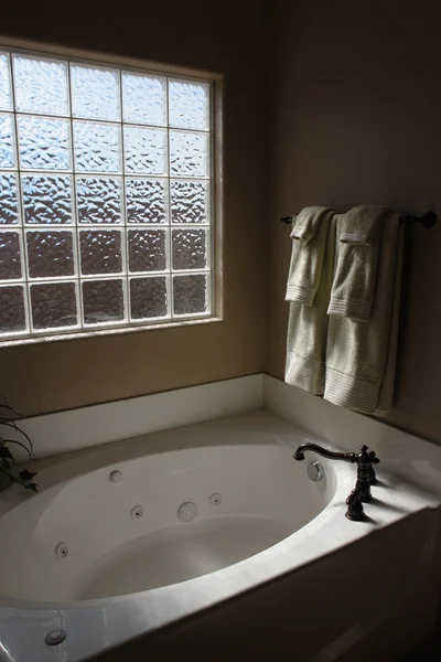 Lyxigt badkar — Stockfoto