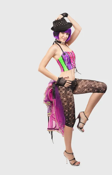 Schoonheid van de jonge vrouw in disco kostuum — Stockfoto