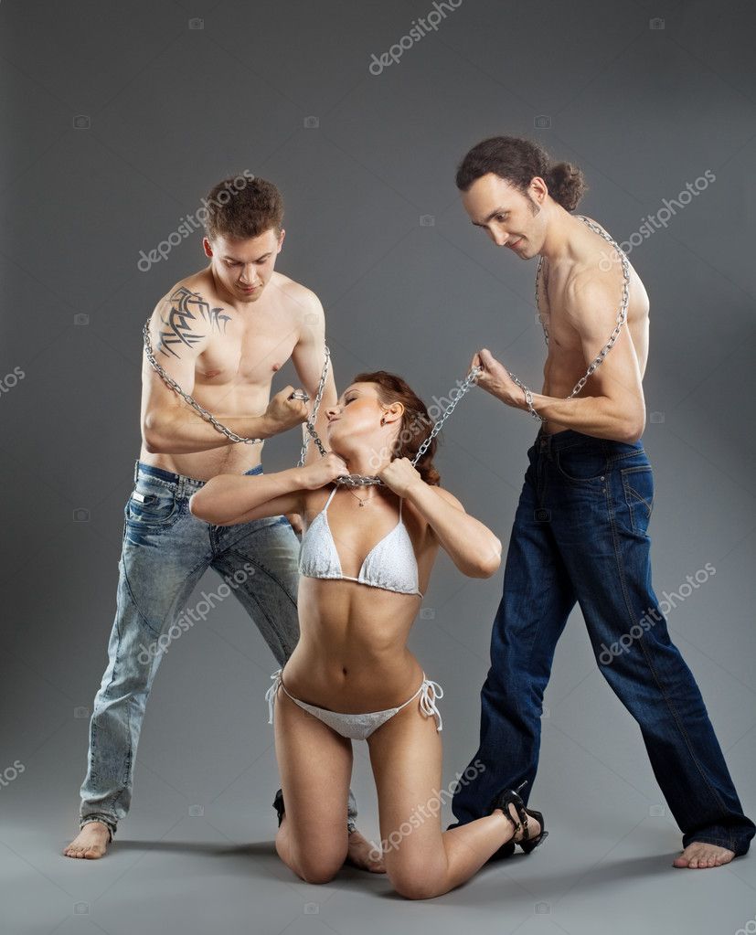 Zwei Mann nehmen Frau an Kette - bdsm Spiele - Stockfotografie: lizenzfreie  Fotos © Wisky 6566886 | Depositphotos