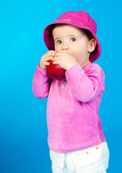 Niño con manzana — Foto de Stock