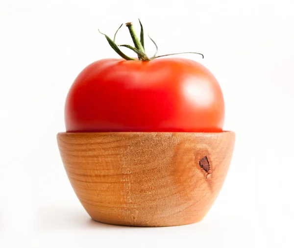 Czerwony dojrzały pomidor — Zdjęcie stockowe