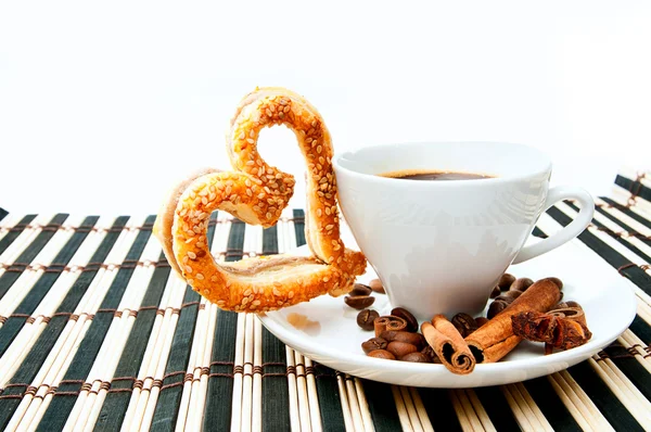 Sušenky a šálek kávy — Stock fotografie