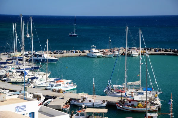 Hafen in Vilchada - Santorin - Griechenland — Stockfoto