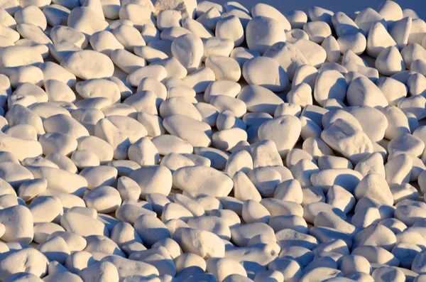 stock image Weiße Kieselsteine in Santorin