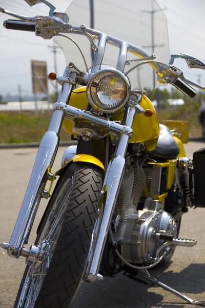 Мотоцикл Yellow american — стоковое фото