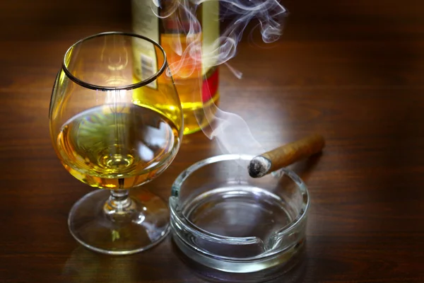 Sigaro e Cognac — Foto Stock