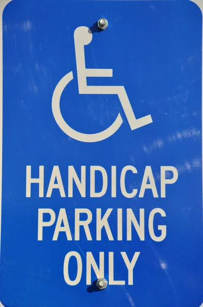 Izolované handcap parkování pouze — Stock fotografie
