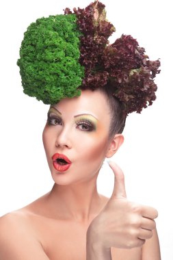 yeşil sebzeler ile kız