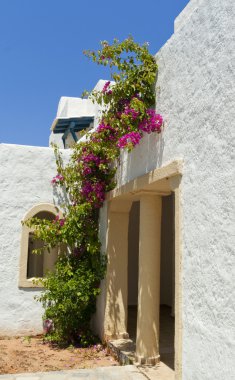 Yunan Akdeniz bungalow mimarisi.