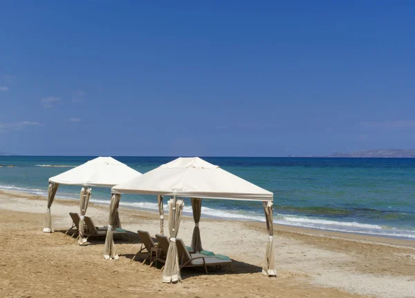 Beach gazebo in luxury medanean resort.Greece — стоковое фото