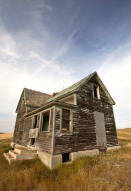 saskatchewan kir tepelerinde terkedilmiş eski çiftlik