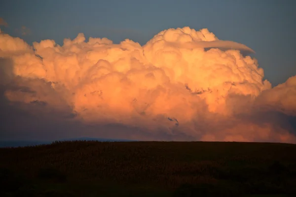 Storrm clouds building in scenic Saskatchewan — Stock Photo, Image
