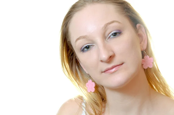 Skönhet porträtt av en blond flicka — Stockfoto