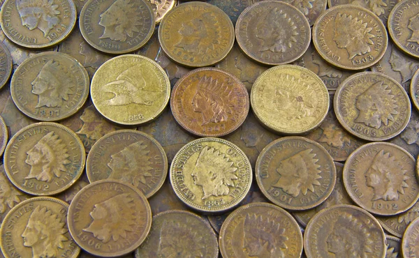 Monedas - Peniques de cabeza indios —  Fotos de Stock