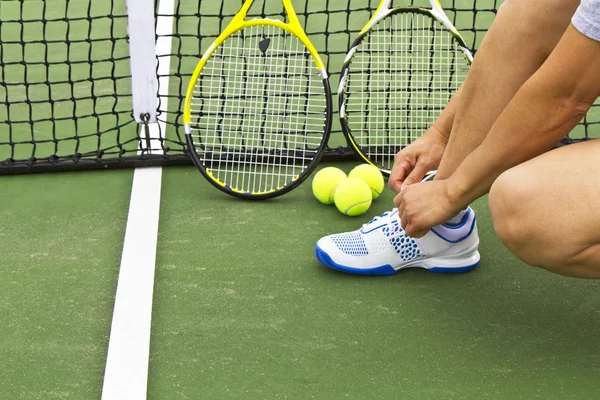 Tennisvorbereitung — Stockfoto